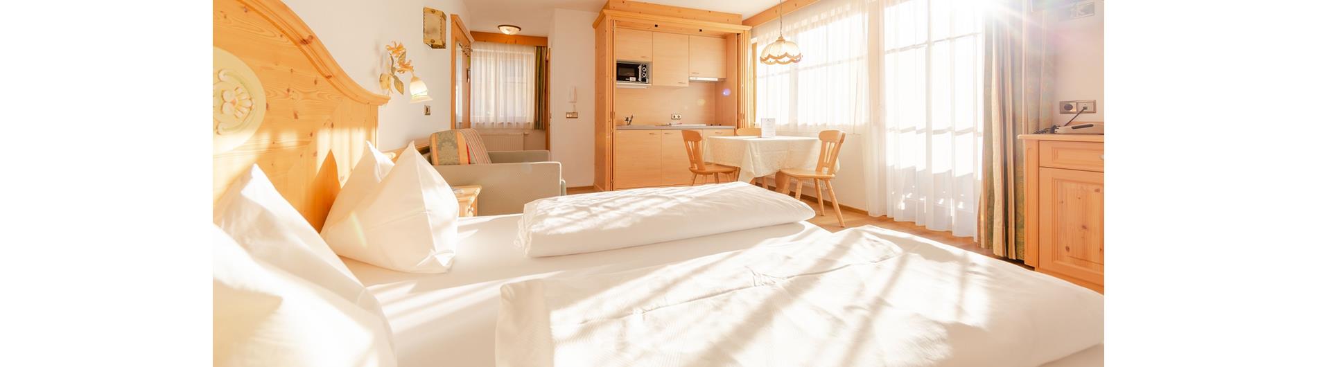 Komfortzimmer im Sonnenlicht