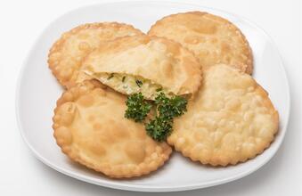 Tirtlan with spinach filling