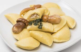 Potato pockets with porcini mushrooms